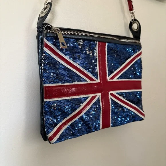 Pilot | Union Jack Sequin Clutch Bag - Picture 3 of 12